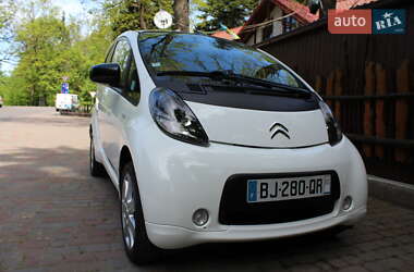 Хэтчбек Citroen C-Zero 2011 в 