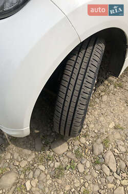 Хэтчбек Citroen C-Zero 2012 в 