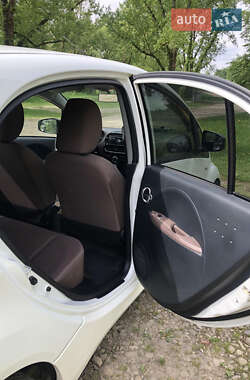 Хэтчбек Citroen C-Zero 2012 в 
