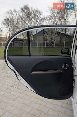 Хэтчбек Citroen C-Zero 2015 в 