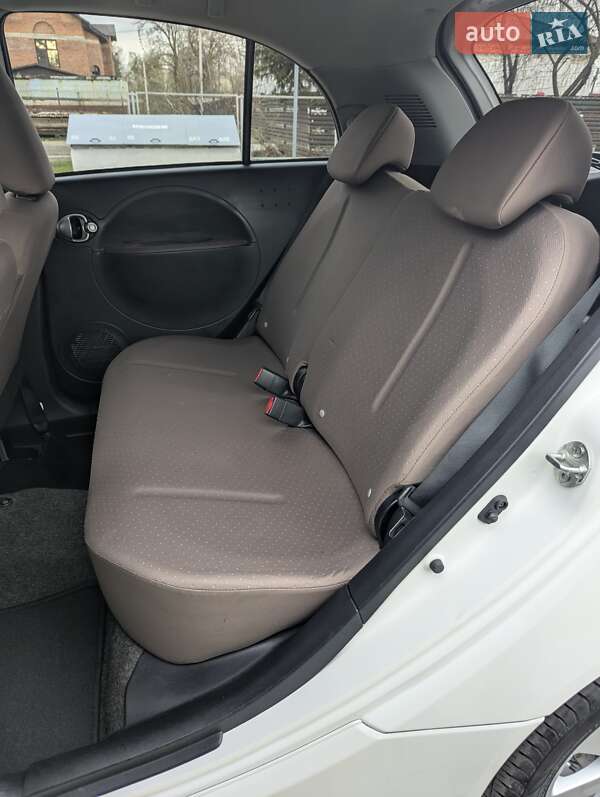 Хэтчбек Citroen C-Zero 2015 в Владимире