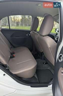 Хэтчбек Citroen C-Zero 2015 в 