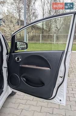 Хэтчбек Citroen C-Zero 2015 в 