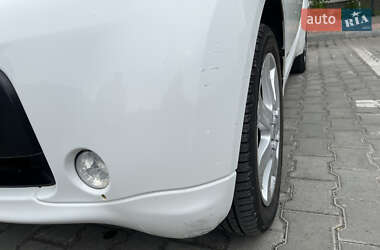 Хэтчбек Citroen C-Zero 2012 в 
