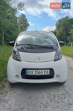 Хэтчбек Citroen C-Zero 2012 в 