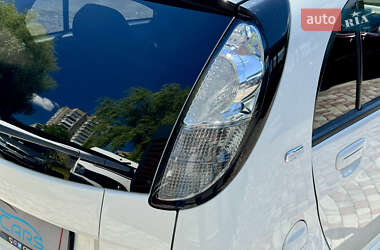Хэтчбек Citroen C-Zero 2012 в 