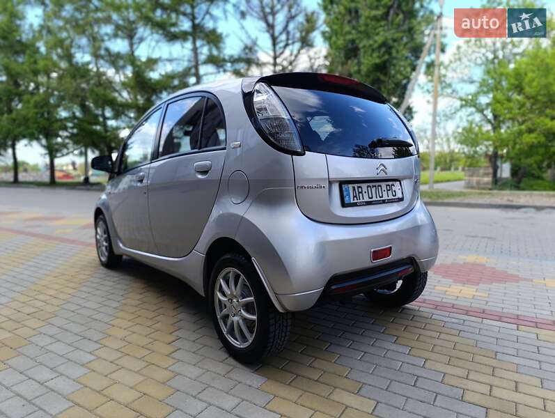 Хетчбек Citroen C-Zero 2015 в Звягелі
