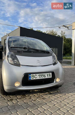 Хэтчбек Citroen C-Zero 2011 в 