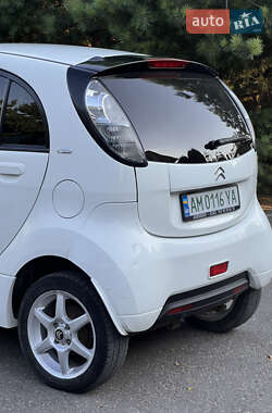 Хэтчбек Citroen C-Zero 2012 в 
