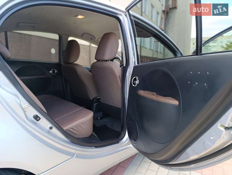 Хэтчбек Citroen C-Zero 2015 в Звягеле