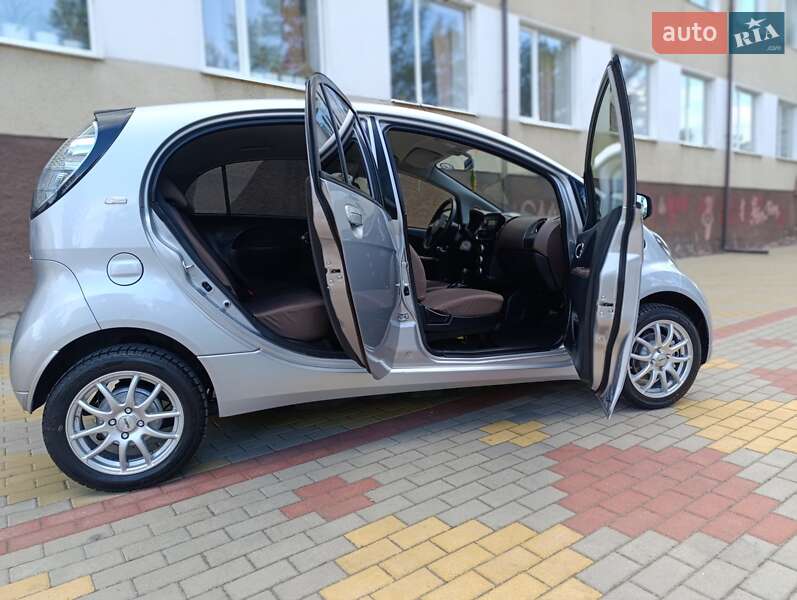 Хэтчбек Citroen C-Zero 2015 в Звягеле