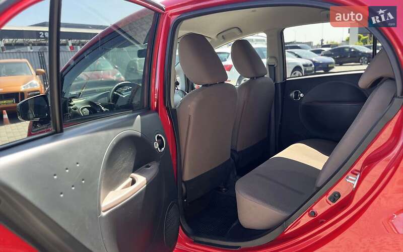 Хэтчбек Citroen C-Zero 2012 в Мукачево