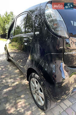Хэтчбек Citroen C-Zero 2013 в 