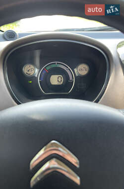 Хэтчбек Citroen C-Zero 2013 в 