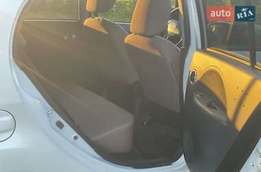Хэтчбек Citroen C-Zero 2012 в 