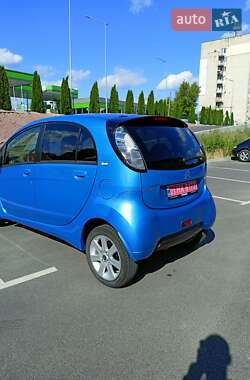 Хэтчбек Citroen C-Zero 2016 в 