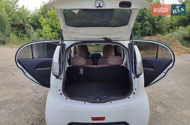 Хетчбек Citroen C-Zero 2011 в 