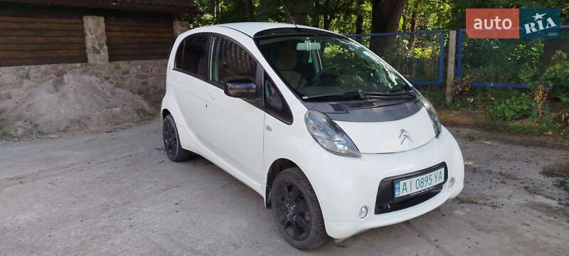 Хэтчбек Citroen C-Zero 2012 в 