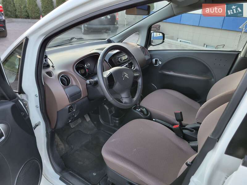Хэтчбек Citroen C-Zero 2011 в Сарнах