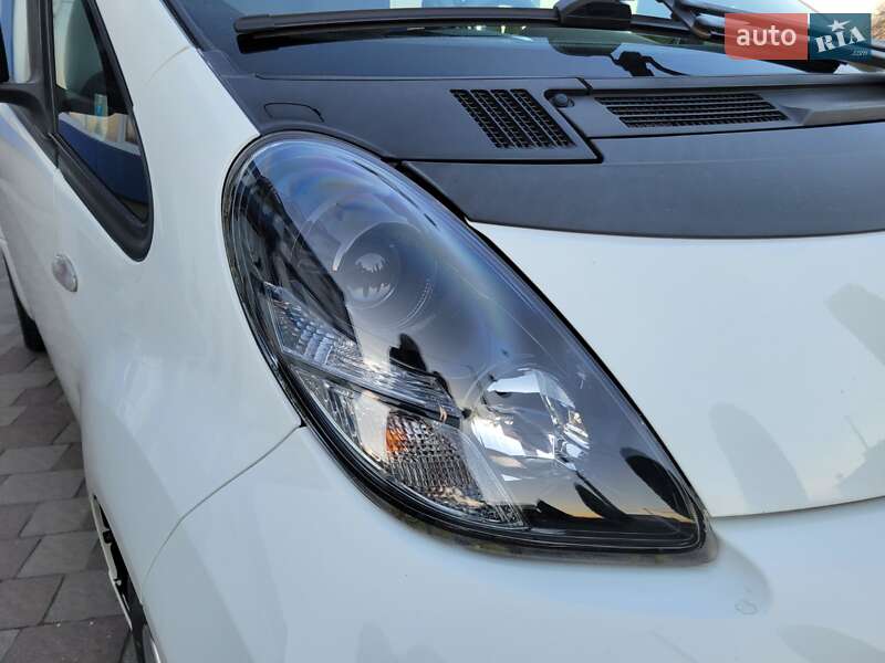 Хэтчбек Citroen C-Zero 2011 в Сарнах