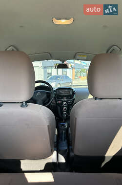 Хэтчбек Citroen C-Zero 2013 в 