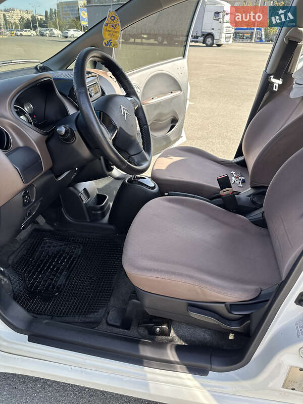 Хэтчбек Citroen C-Zero 2013 в Киеве