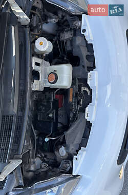 Хэтчбек Citroen C-Zero 2013 в 