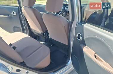 Хэтчбек Citroen C-Zero 2011 в 