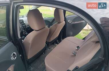 Хэтчбек Citroen C-Zero 2011 в 