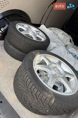 Хэтчбек Citroen C-Zero 2011 в 