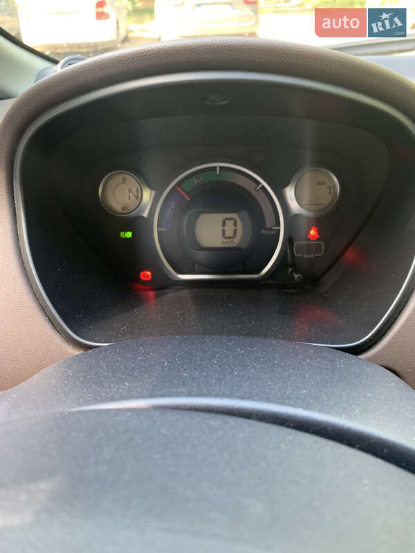 Хетчбек Citroen C-Zero 2011 в Луцьку фото 15 Хетчбек Citroen C-Zero 2011 в Луцьку