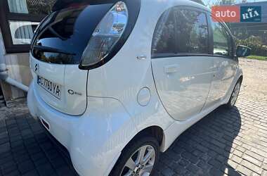 Хэтчбек Citroen C-Zero 2012 в 