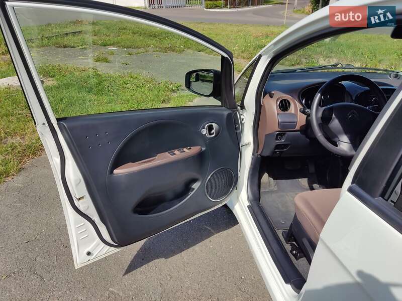 Хэтчбек Citroen C-Zero 2012 в Луцке