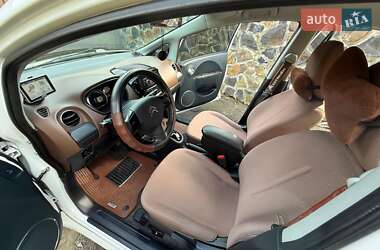 Хэтчбек Citroen C-Zero 2012 в 