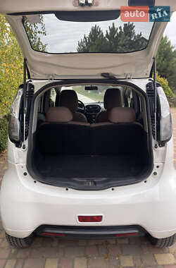Хэтчбек Citroen C-Zero 2012 в 