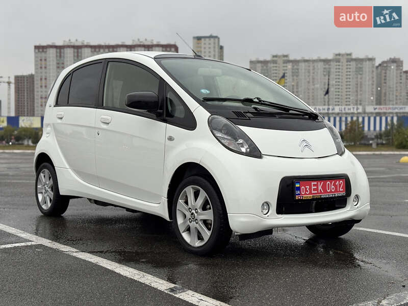Хетчбек Citroen C-Zero 2017 в 