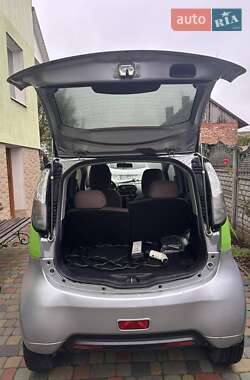Хэтчбек Citroen C-Zero 2011 в 