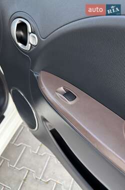 Хэтчбек Citroen C-Zero 2014 в 