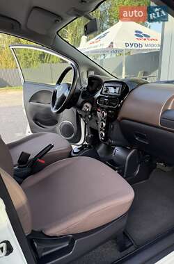 Хэтчбек Citroen C-Zero 2014 в 