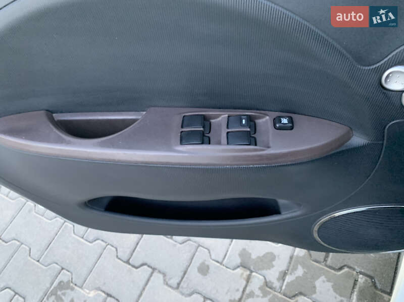 Хэтчбек Citroen C-Zero 2011 в Луцке фото 23 Хэтчбек Citroen C-Zero 2011 в Луцке