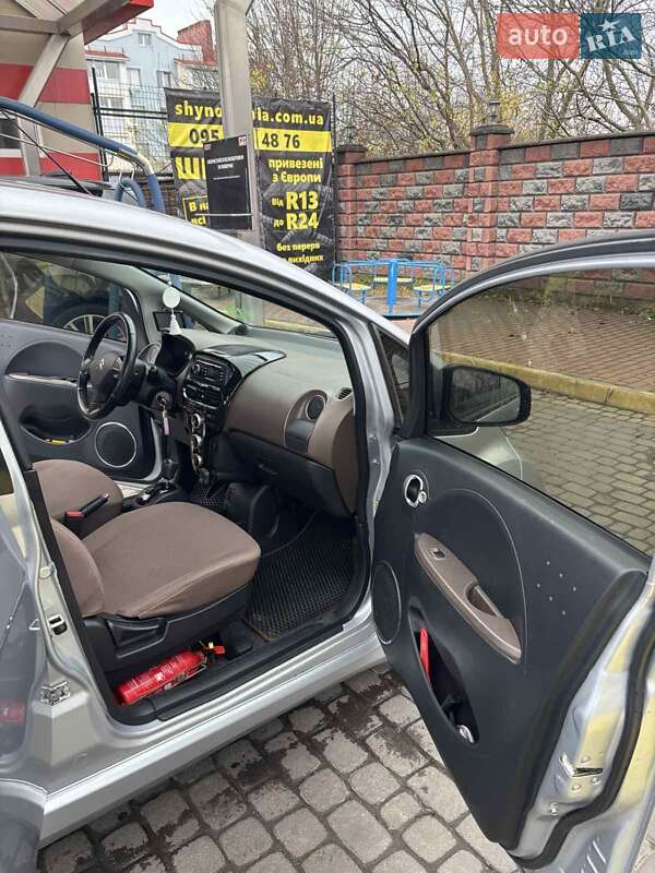 Хетчбек Citroen C-Zero 2013 в Рівному фото 8 Хетчбек Citroen C-Zero 2013 в Рівному