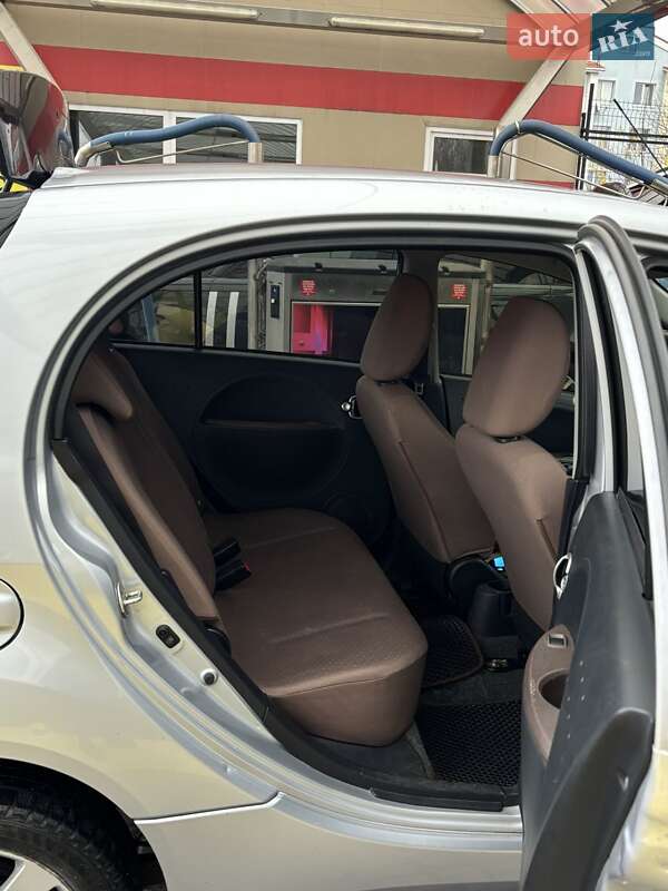 Хетчбек Citroen C-Zero 2013 в Рівному фото 16 Хетчбек Citroen C-Zero 2013 в Рівному