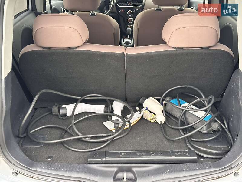 Хэтчбек Citroen C-Zero 2015 в Луцке фото 16 Хэтчбек Citroen C-Zero 2015 в Луцке