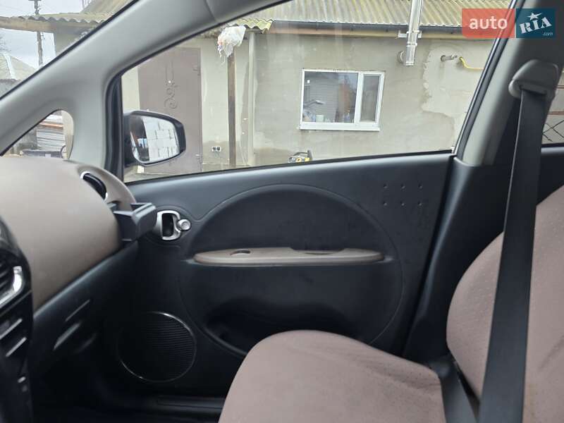 Хэтчбек Citroen C-Zero 2011 в Нежине