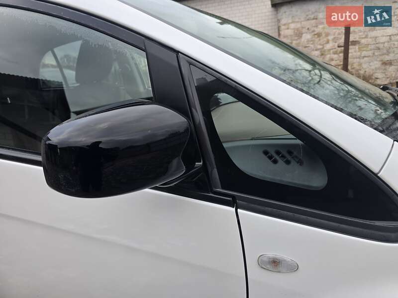 Хэтчбек Citroen C-Zero 2011 в Нежине