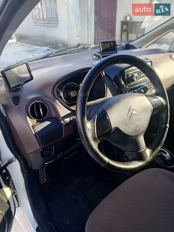 Хэтчбек Citroen C-Zero 2012 в Каменке-Бугской