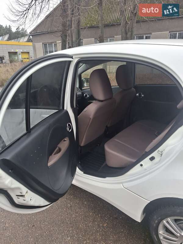 Хэтчбек Citroen C-Zero 2014 в Коростышеве