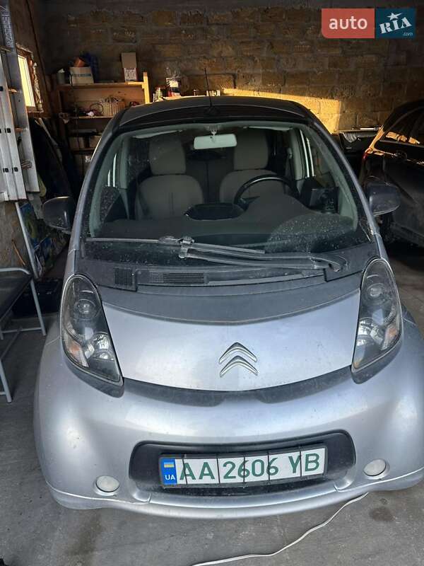 Хетчбек Citroen C-Zero 2013 в Києві
