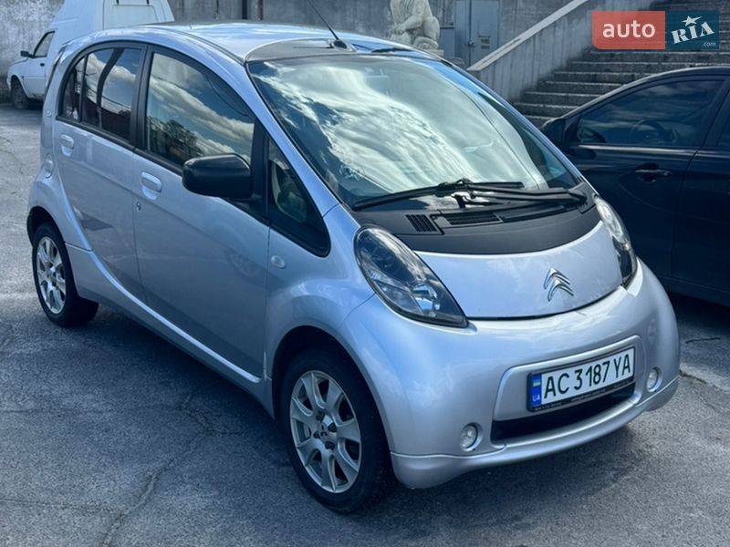 Хетчбек Citroen C-Zero 2012 в Дніпрі