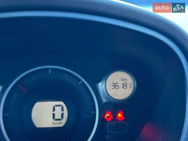 Хетчбек Citroen C-Zero 2015 в Києві фото 7 Хетчбек Citroen C-Zero 2015 в Києві
